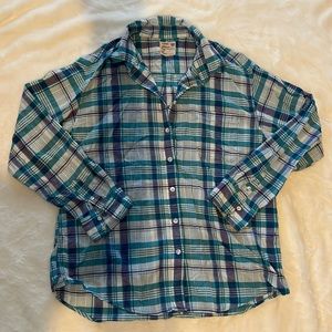 Woman’s size large American Eagle Plaid